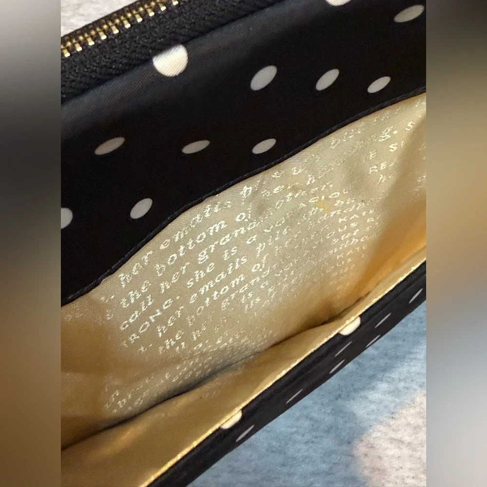 kate spade •	excellent 	•	no